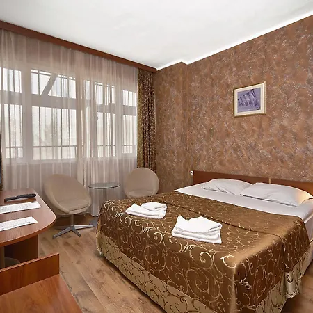 Akord Hotell 3*
